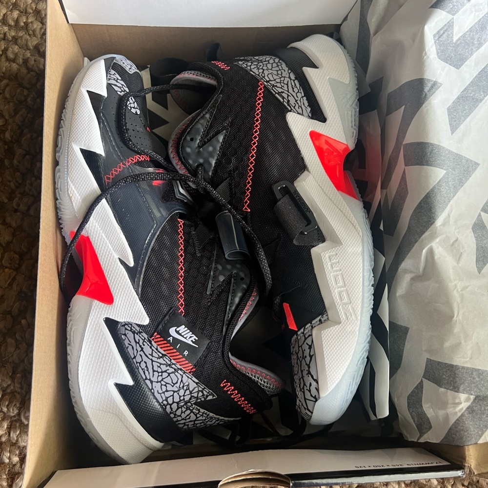 NEW!  JORDAN Why Not Zero.3 , Men’s size 10